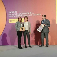 Premio de excelencia a la innovación para mujeres rurales.